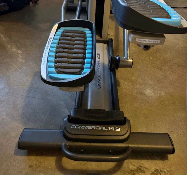 NordiTrack Commercial 14.9 Gym quality elliptical - 1 owner, like new!