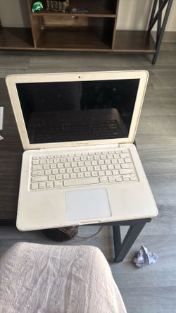 Used Apple laptop