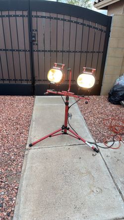 Husky flood lamps