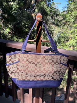 Coach Signature Canvas Tote Bag