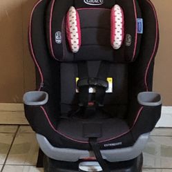 LIKE NEW GRACO EXTENDED 2FIT CONVERTIBLE CAR SEAT!!!!