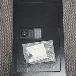 Electronic Wall Safe 