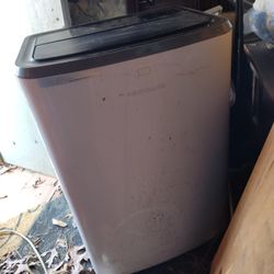 Fridgdare Air Conditioner Moving Sale Have 2 