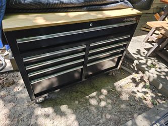 Husky 46" tool box