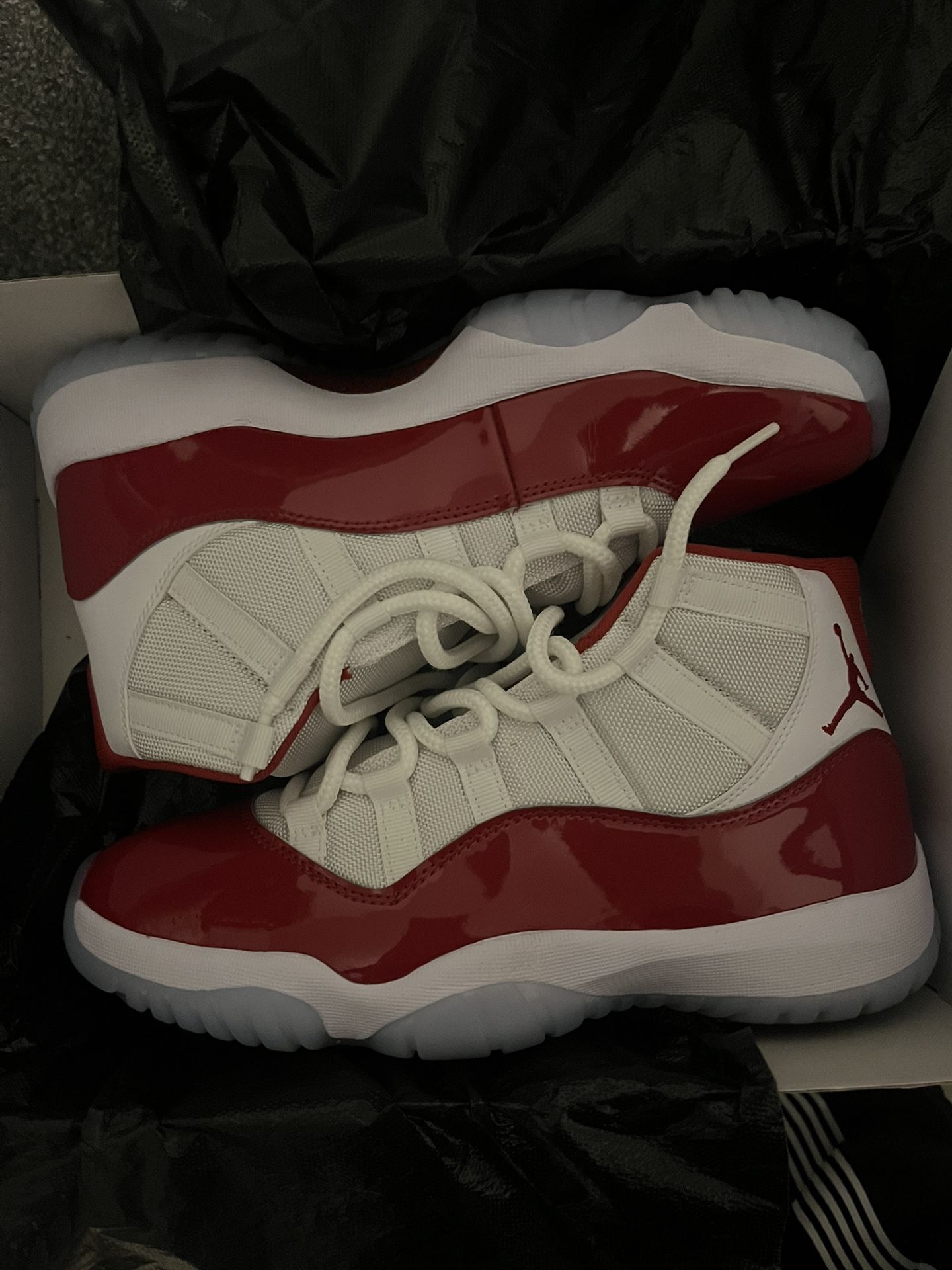 Jordan 11 Cherry 
