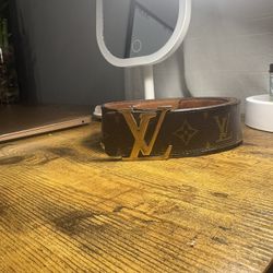 Louis Vuitton Men’s Belt (Authentic)