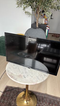 Insignia TV (GREAT CONDITION)