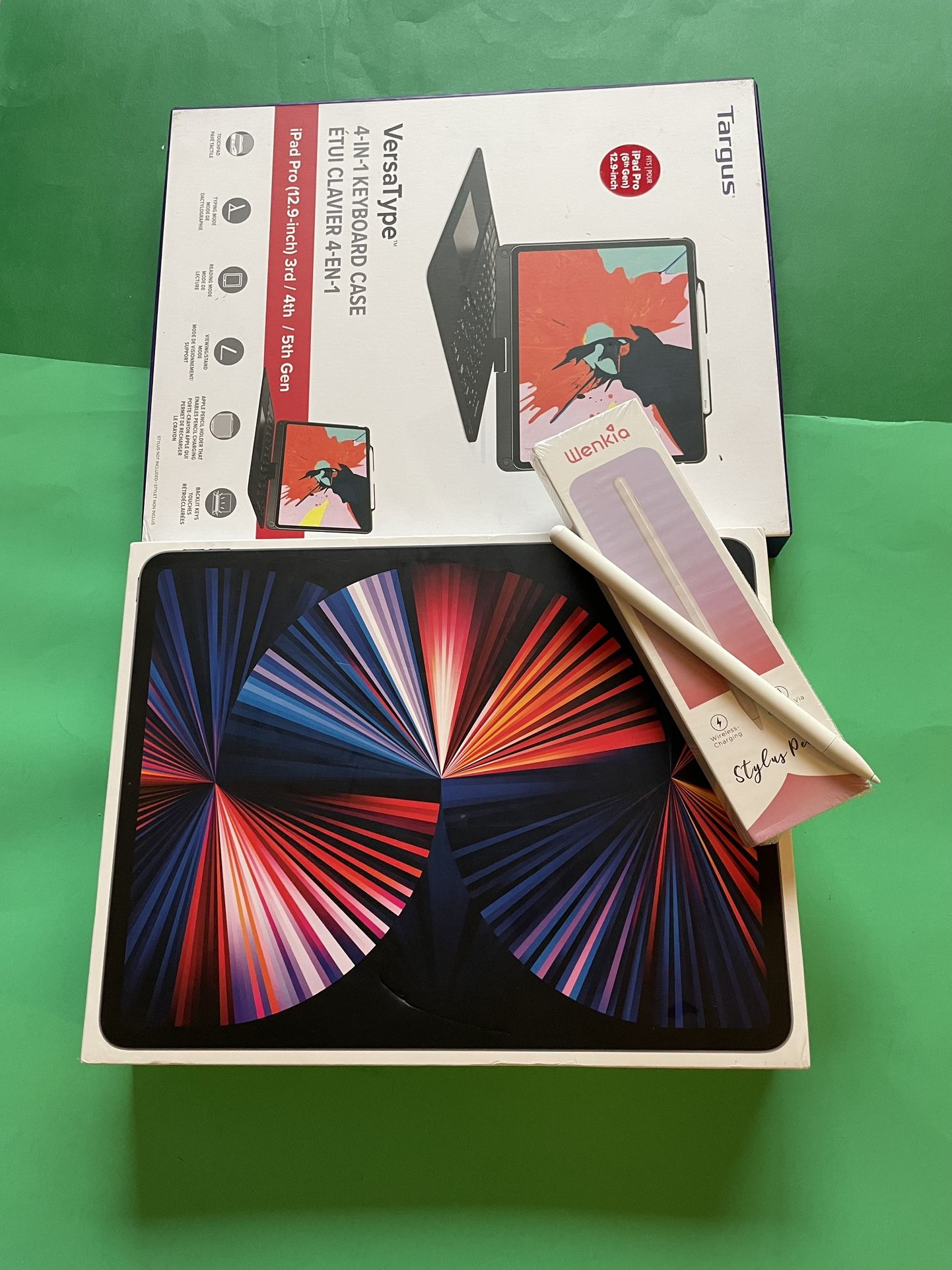 iPad Pro 12.9” 5th Generation (2021 - M1 Chip) 2TB With Pen & Keyboard Case