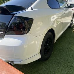 2005 Scion tC