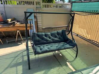 Outdoor Patio Swing with Cushions