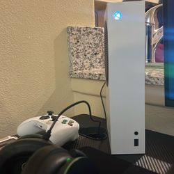 Xbox series S with white controller (Need it gone ASAP) 