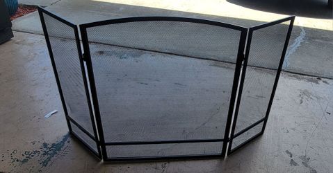 Fireplace screen