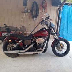 2013 Harley-Davidson Dyna Cruise Motorcycle 
