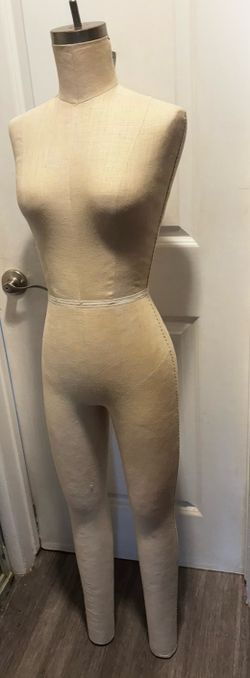 Seamstress mannequin