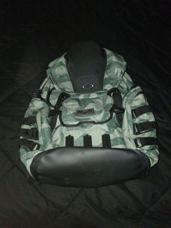 Oakley (kitchen sink) backpack