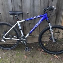 Medium Trek Mountain Bike Good Condition 