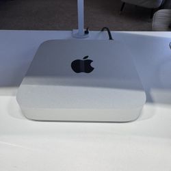 Mac Mini M2 