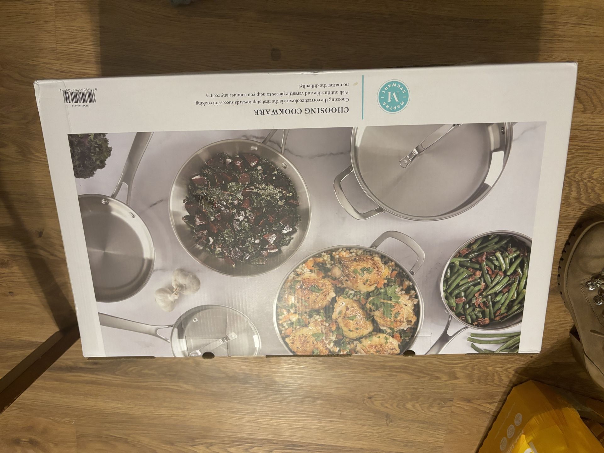 10 Piece Cookware Set.
