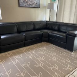 Beautiful Electric Recliner Black Leather Sectional