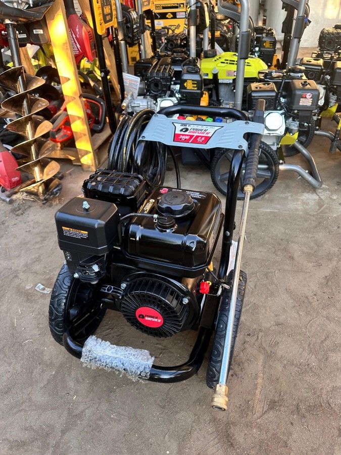 Powerwasher
3400 PSI 2.5 GPM Cold Water Gas Pressure Washer with 195cc Engine and Soap Tank