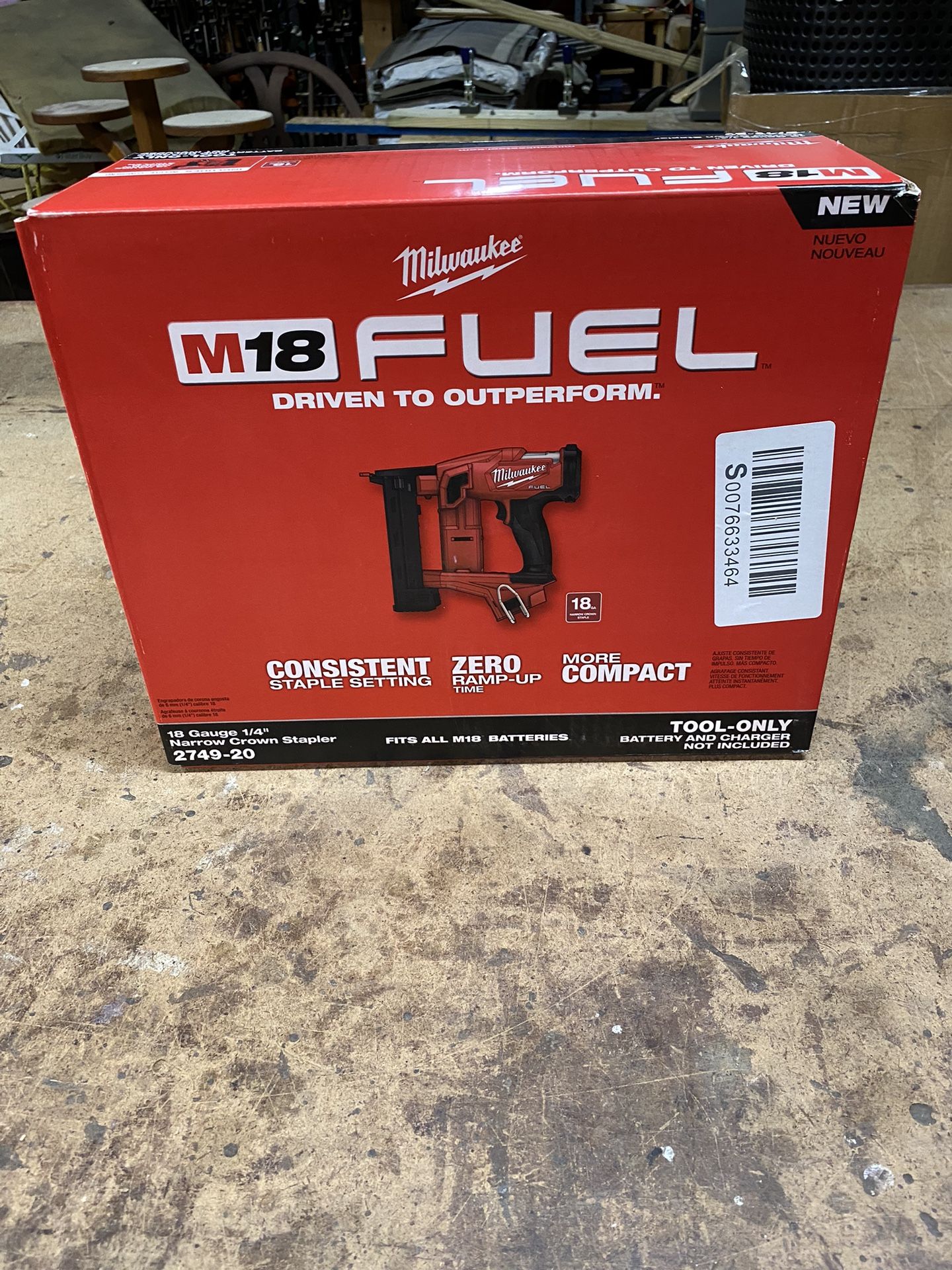 Milwaukee M18 Fuel Crown Stapler
