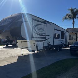 2016 Elkridge Fifth-Wheel for sale