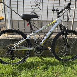 Nishiki Pueblo 21-Speed Mountain Bike