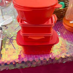 Tupperware 