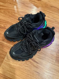 Balenciagas Track LED