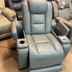 Cozy Power Recliner