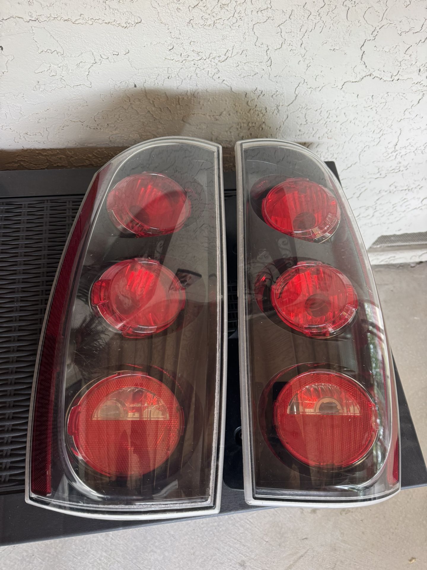 2007 two 2013 Yukon or Tahoe tail lights