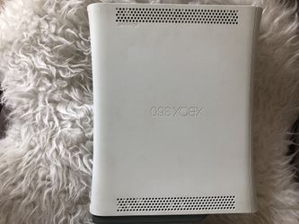 Microsoft Xbox 360 2 controllers