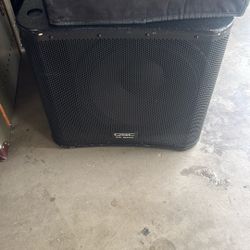 QSC KW118 Power Subwoofer