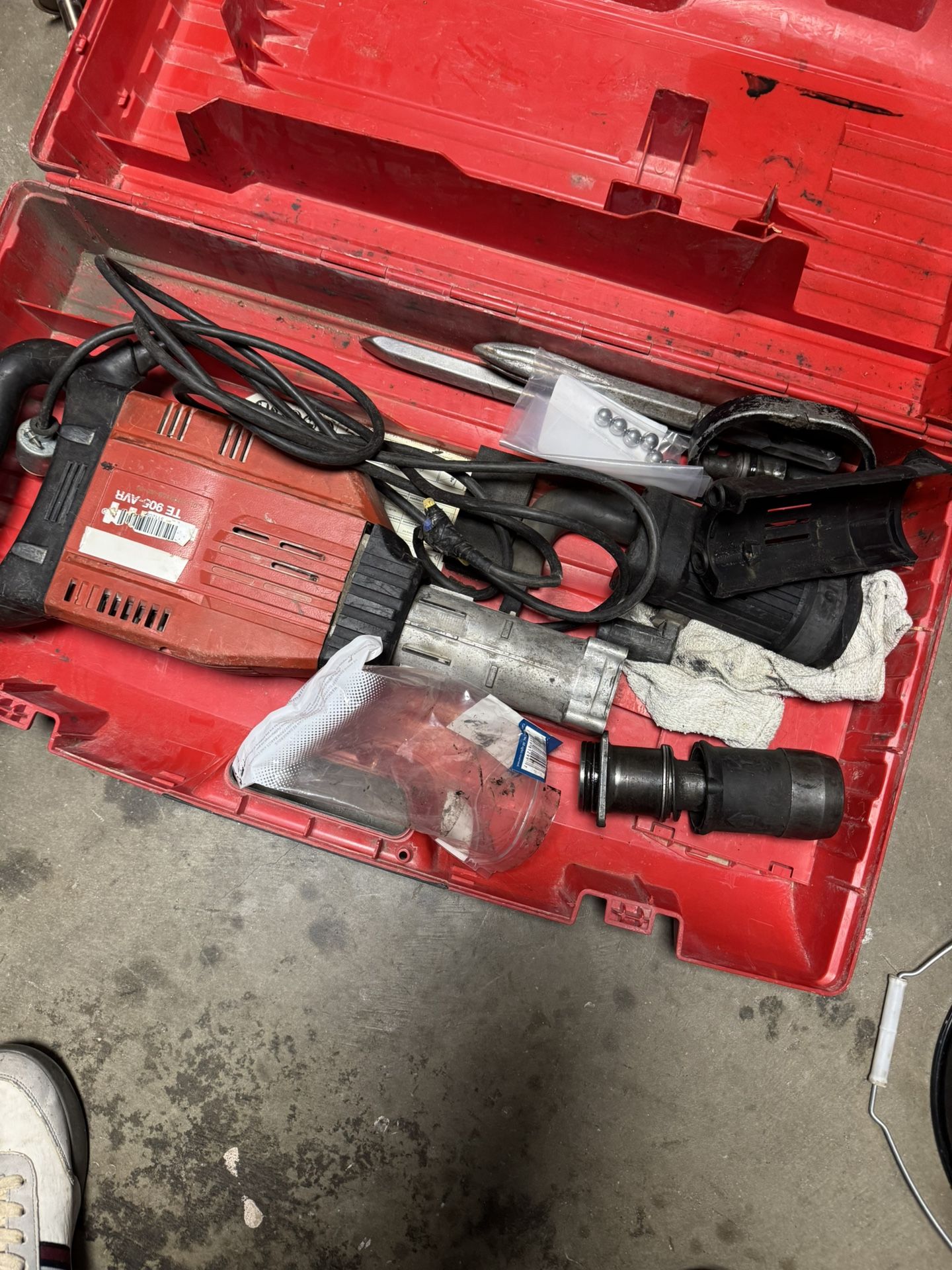 HILTI TE 905-AVR for Sale in Los Angeles, CA - OfferUp