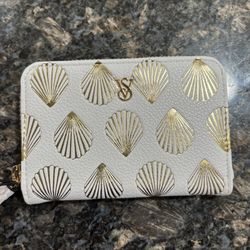 NEW VICTORIAS SECRET SOLD OUT WHITE/GOLD SMALL WALLET $15!!