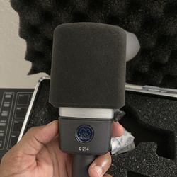 AKG C214 Condenser Microphone
