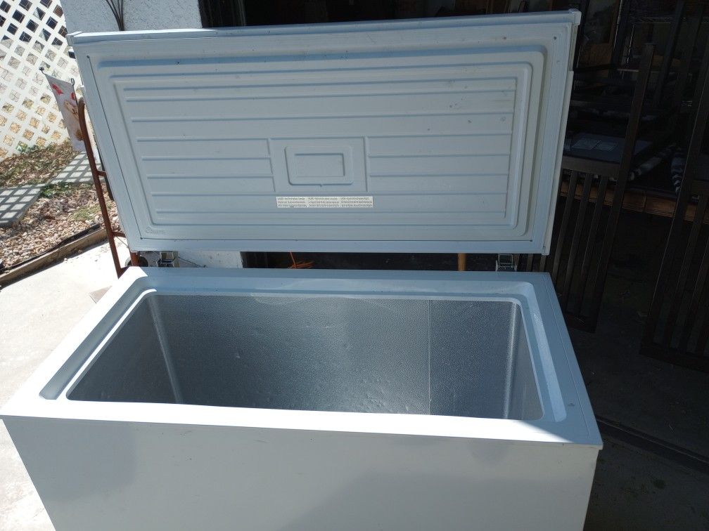 Kenmore Chest Freezer for Sale in Palmdale, CA OfferUp