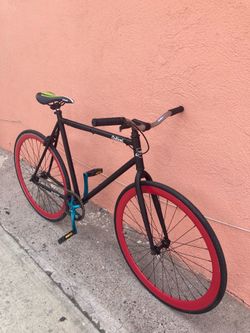 Fixie bike 57cm frame 700x25c tires good condition