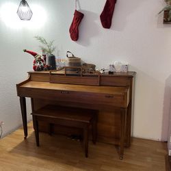 Baldwin Piano