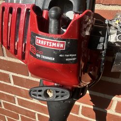 Craftsman 17-in. 25cc 2-Cycle Curved Shaft Gas WEEDWACKER® Trimmer (WC215)