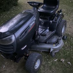Riding Lawnmower 