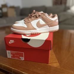 Nike Dunk Low Rose Whisper