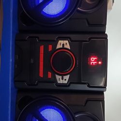 onn. 100W CD Stereo with USB & Bluetooth Connectivity

