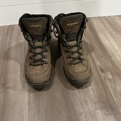 Lowa Hiking Boots - size 6
