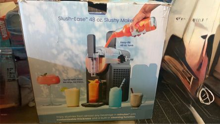 Slush-Ease™ 48 oz. Slushy Maker