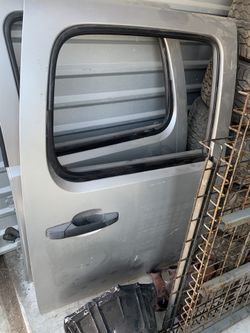 Suburban Yukon xl crew cab Silverado Sierra rear doors