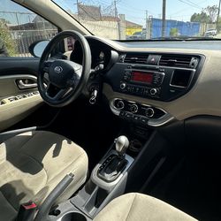 2015 KIA Rio