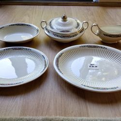 Royal Ivory Serving Set