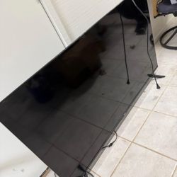 Roku Smart TV – Works Great (No Remote) (2 Available)