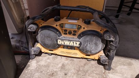 Old school DeWalt radio